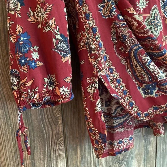 Lucky Brand Top | Boho | V-neck - Picture 4 of 7